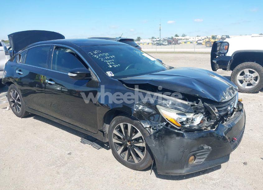 2018 Nissan Altima 2.5 SL (VIN 1N4AL3AP8JC109000) main photo