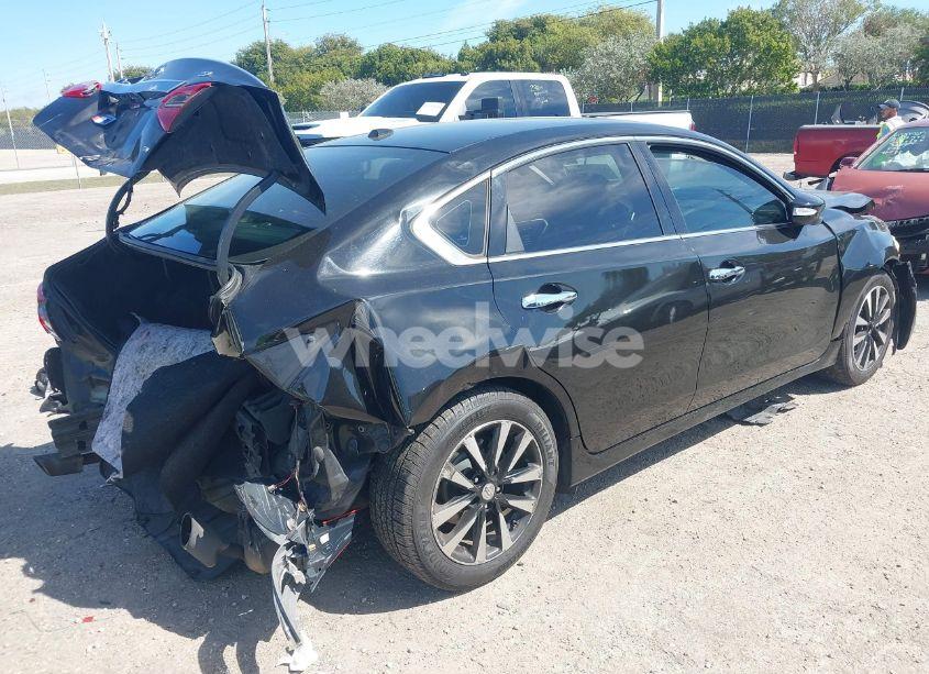 Photo 4 of 2018 Nissan Altima 2.5 SL (VIN 1N4AL3AP8JC109000)