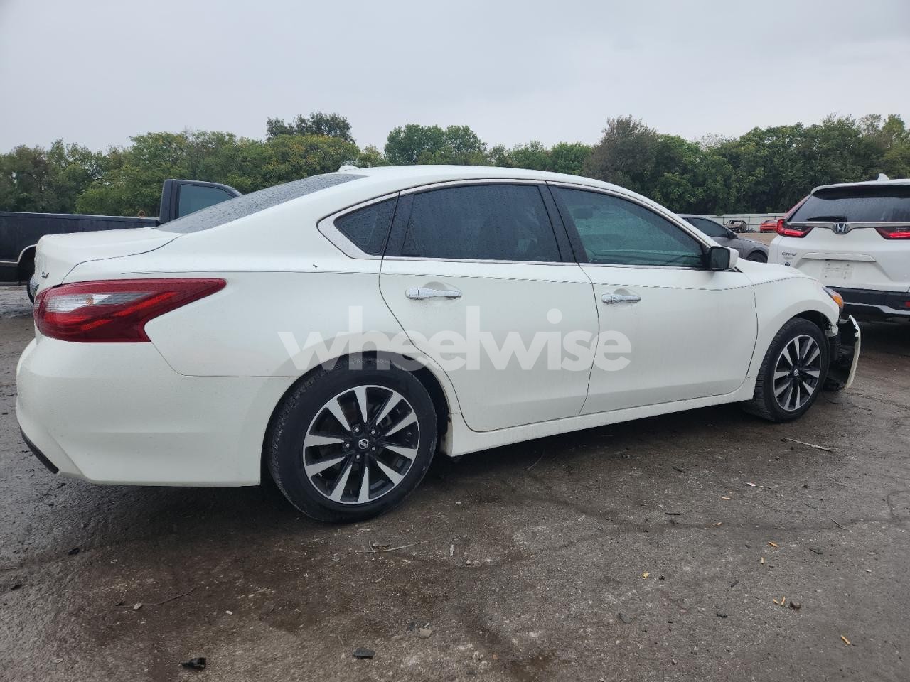 Photo 3 of 2018 NISSAN ALTIMA 2.5 (VIN 1N4AL3AP8JC110602)