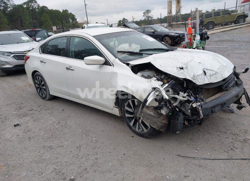 2018 Nissan Altima 2.5 SV (VIN 1N4AL3AP8JC119123) main photo