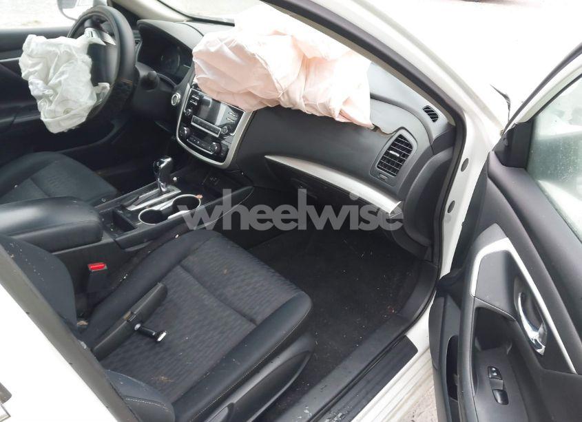 Photo 5 of 2018 Nissan Altima 2.5 SV (VIN 1N4AL3AP8JC119123)