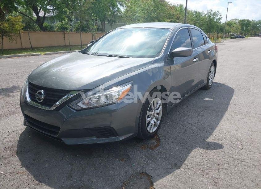 Photo 2 of 2018 Nissan Altima 2.5/S/SV/SL/SR (VIN 1N4AL3AP8JC135127)