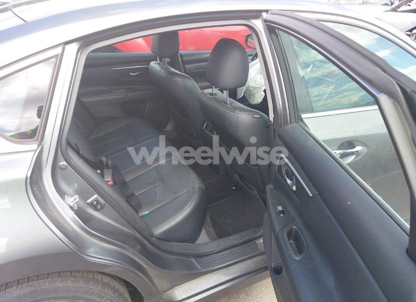 Photo 8 of 2018 Nissan Altima 2.5 SL (VIN 1N4AL3AP8JC154549)