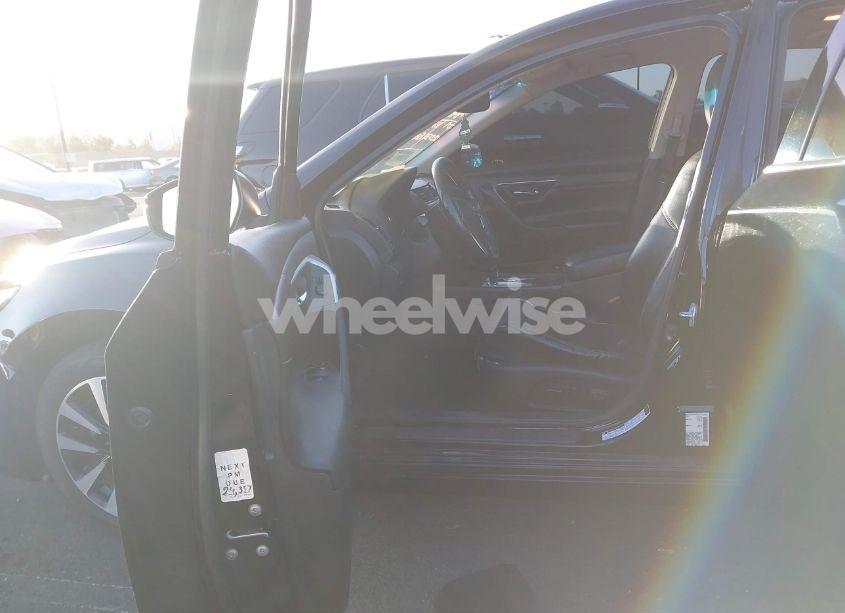 Photo 5 of 2018 Nissan Altima 2.5 SL (VIN 1N4AL3AP8JC154938)