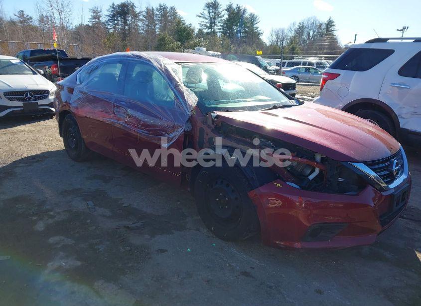 2018 Nissan Altima 2.5 S (VIN 1N4AL3AP8JC158875) main photo