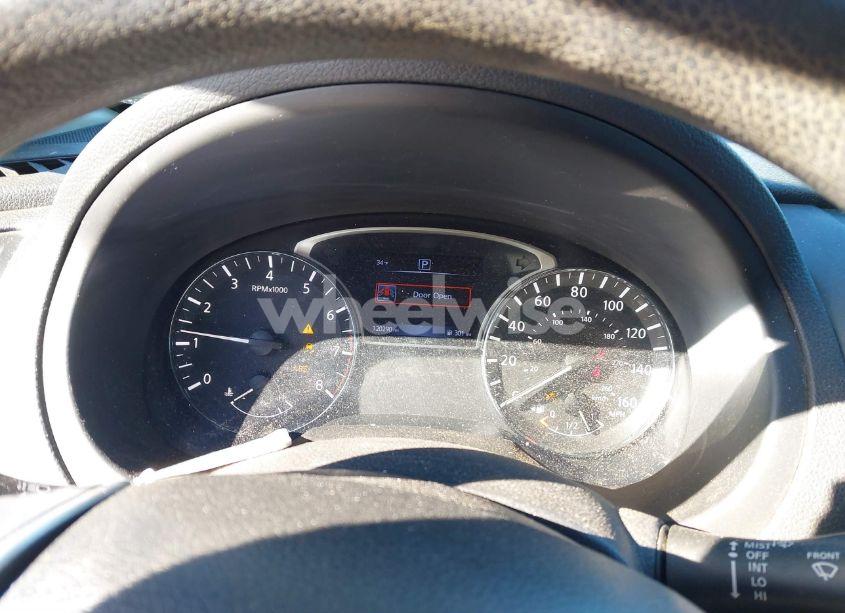 Photo 7 of 2018 Nissan Altima 2.5 S (VIN 1N4AL3AP8JC158875)