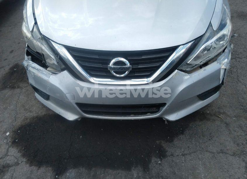 Photo 17 of 2018 Nissan Altima 2.5 SL (VIN 1N4AL3AP8JC165874)