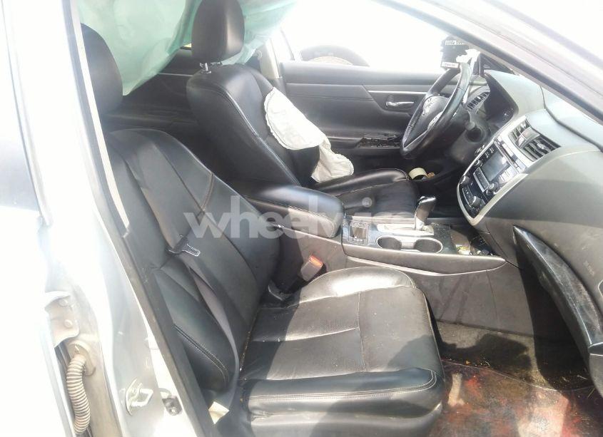 Photo 5 of 2018 Nissan Altima 2.5 SL (VIN 1N4AL3AP8JC165874)