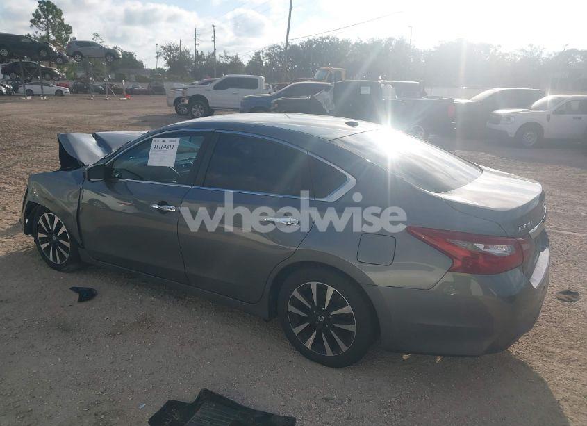 Photo 14 of 2018 Nissan Altima 2.5 SV (VIN 1N4AL3AP8JC168371)