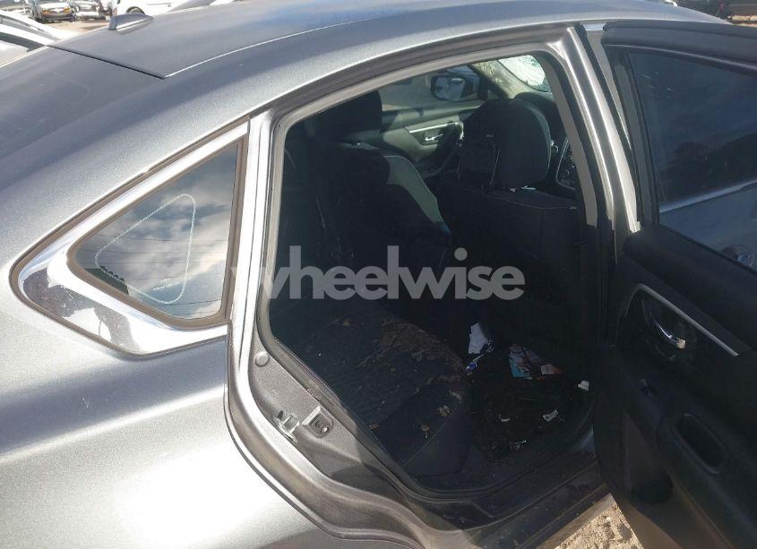 Photo 8 of 2018 Nissan Altima 2.5 SV (VIN 1N4AL3AP8JC168371)