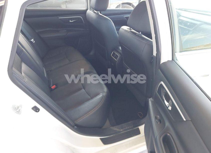 Photo 8 of 2018 Nissan Altima 2.5 SL (VIN 1N4AL3AP8JC176809)