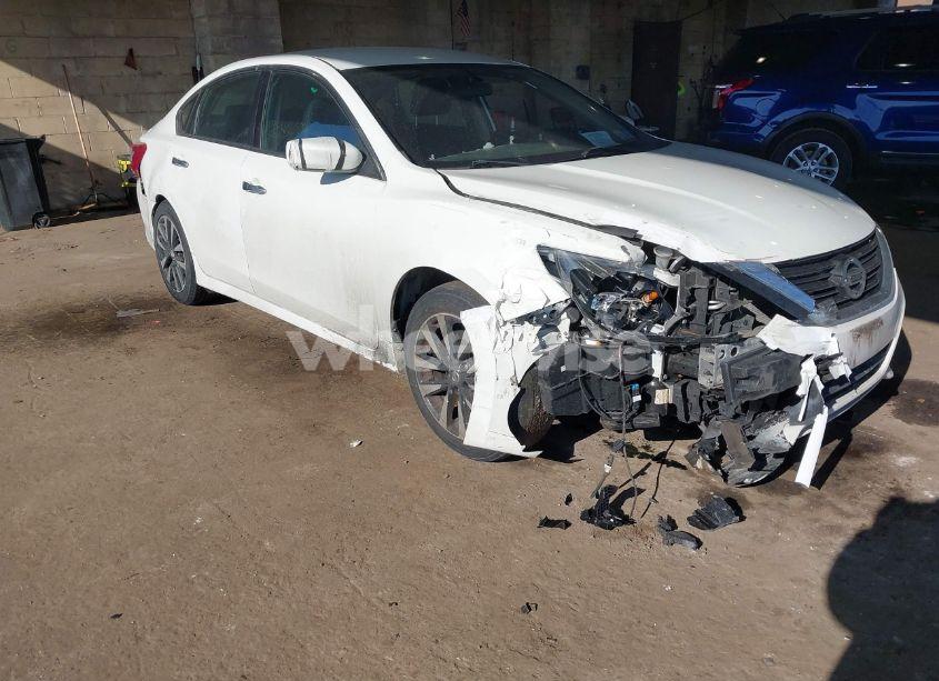 2018 Nissan Altima 2.5 SV (VIN 1N4AL3AP8JC177121) main photo