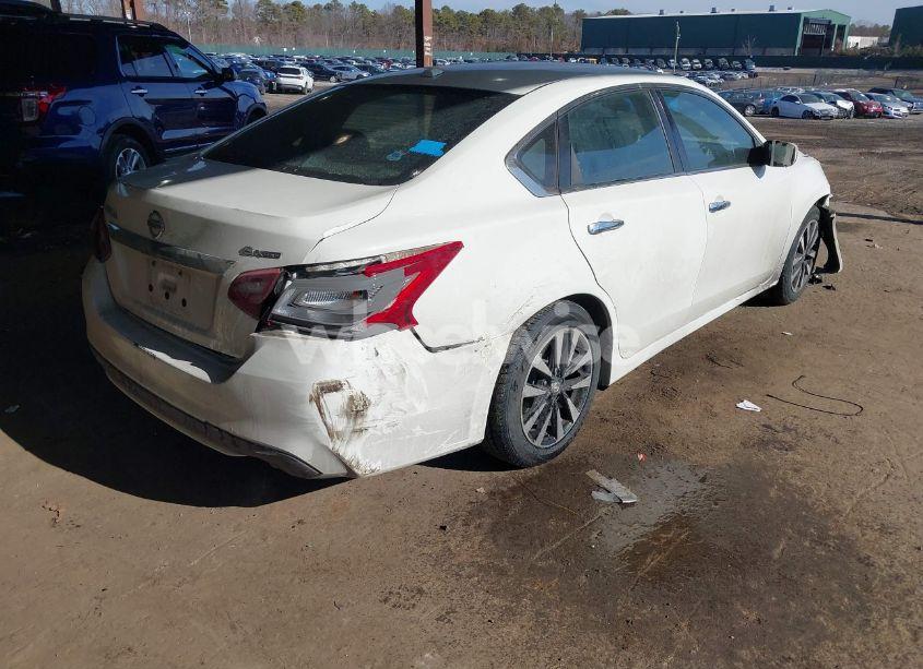 Photo 4 of 2018 Nissan Altima 2.5 SV (VIN 1N4AL3AP8JC177121)