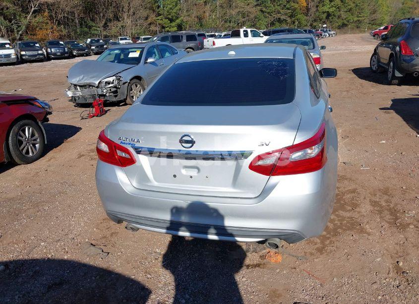 Photo 16 of 2018 Nissan Altima 2.5 SV (VIN 1N4AL3AP8JC179368)