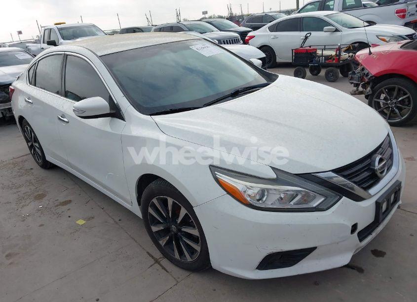 2018 Nissan Altima 2.5 SL (VIN 1N4AL3AP8JC180648) main photo