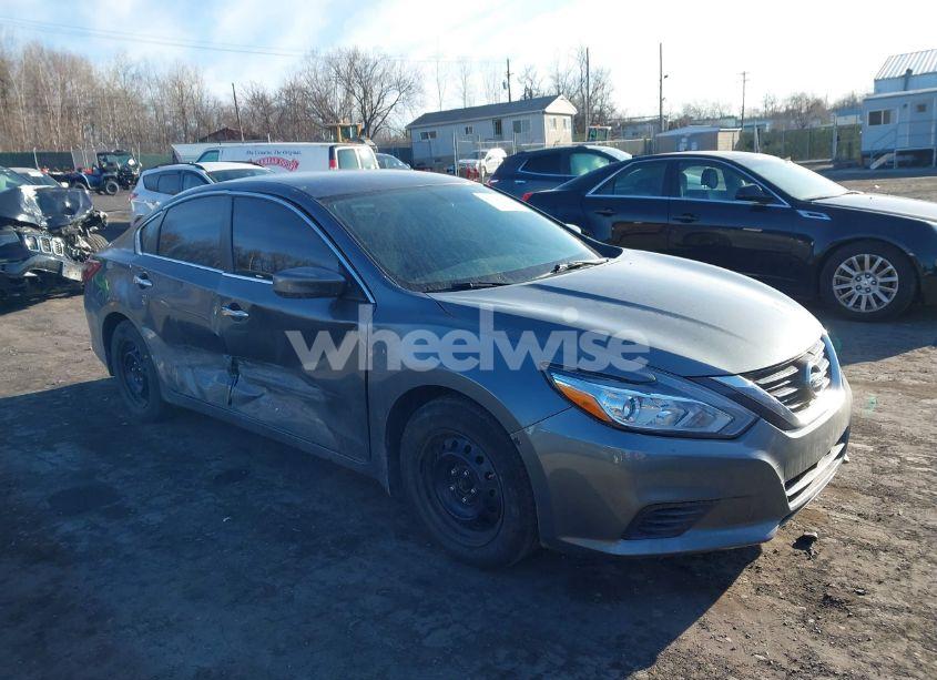 2018 Nissan Altima 2.5 S (VIN 1N4AL3AP8JC182321) main photo