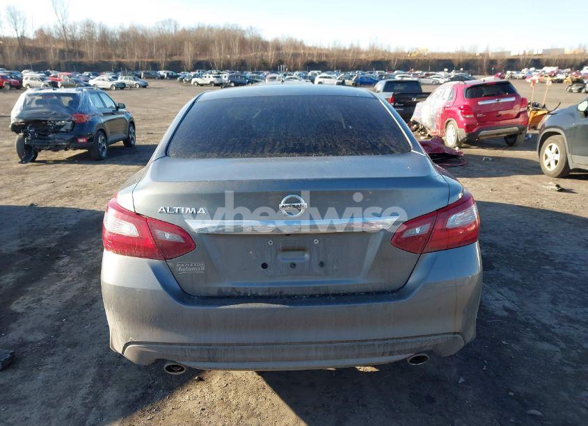 Photo 16 of 2018 Nissan Altima 2.5 S (VIN 1N4AL3AP8JC182321)