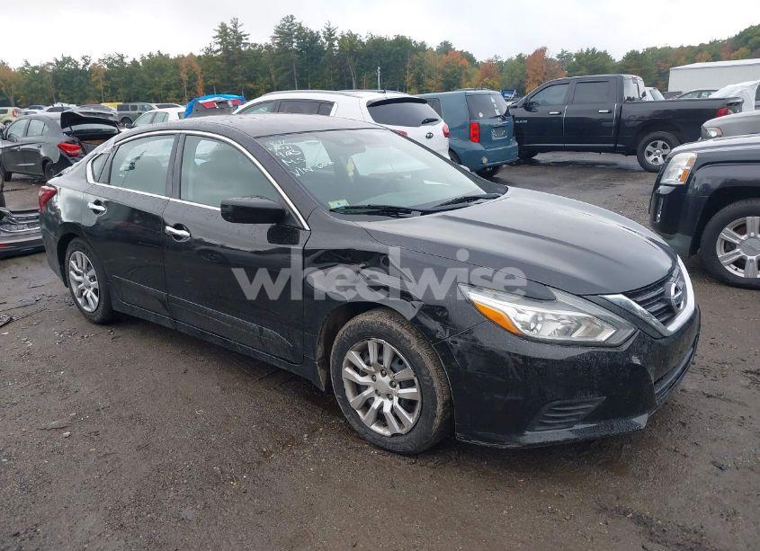 2018 Nissan Altima 2.5 S (VIN 1N4AL3AP8JC186000) main photo