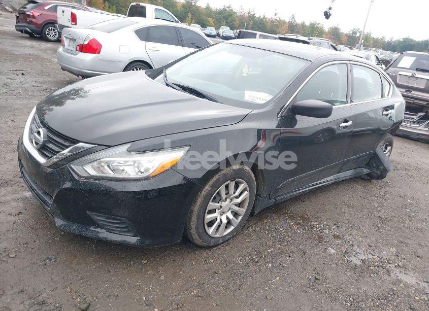 Photo 2 of 2018 Nissan Altima 2.5 S (VIN 1N4AL3AP8JC186000)