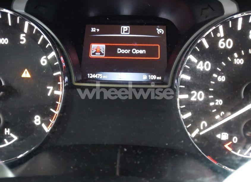 Photo 15 of 2018 Nissan Altima 2.5 SR (VIN 1N4AL3AP8JC187910)