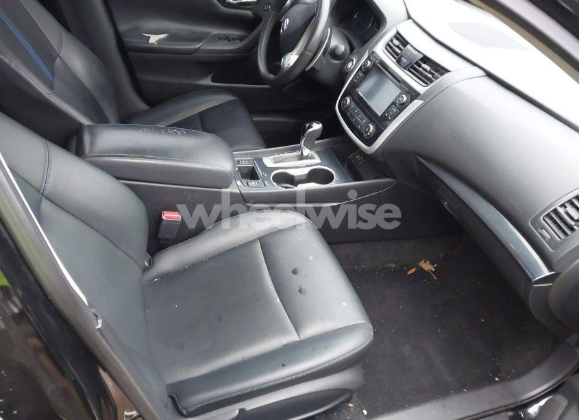 Photo 5 of 2018 Nissan Altima 2.5 SR (VIN 1N4AL3AP8JC187910)