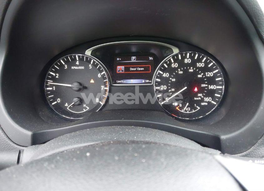 Photo 7 of 2018 Nissan Altima 2.5 SR (VIN 1N4AL3AP8JC187910)