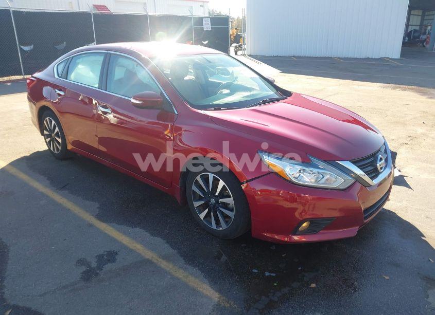 2018 Nissan Altima 2.5 SV (VIN 1N4AL3AP8JC189169) main photo