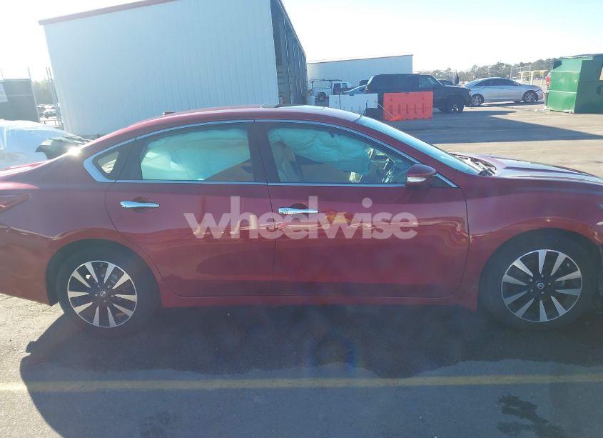 Photo 13 of 2018 Nissan Altima 2.5 SV (VIN 1N4AL3AP8JC189169)