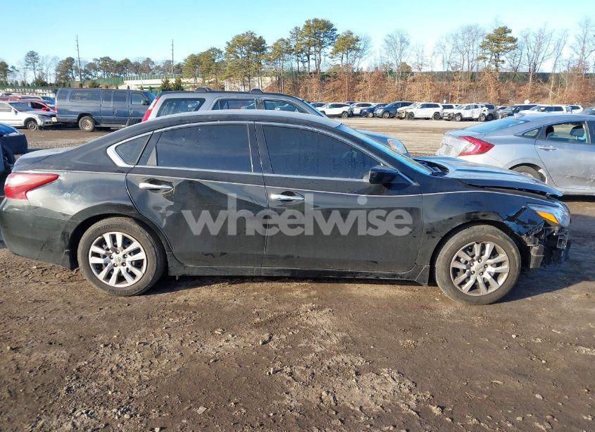 Photo 13 of 2018 Nissan Altima 2.5 S (VIN 1N4AL3AP8JC193352)
