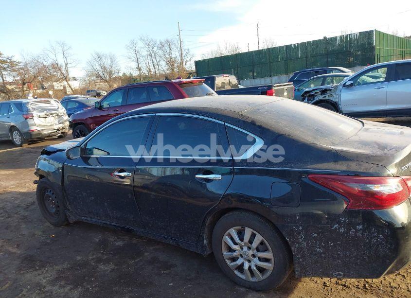 Photo 14 of 2018 Nissan Altima 2.5 S (VIN 1N4AL3AP8JC193352)