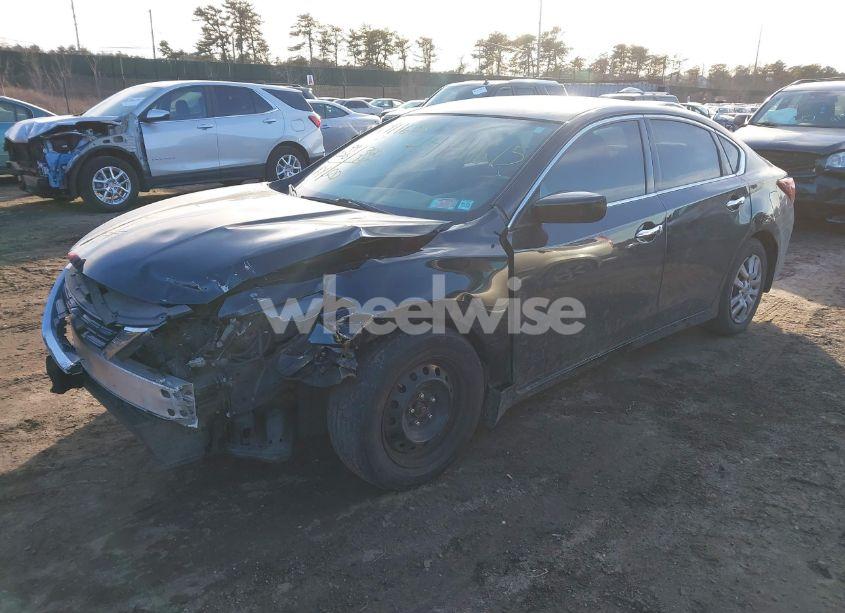 Photo 2 of 2018 Nissan Altima 2.5 S (VIN 1N4AL3AP8JC193352)