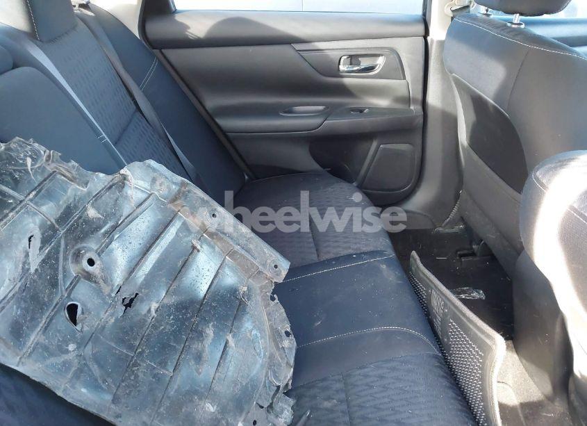 Photo 8 of 2018 Nissan Altima 2.5 S (VIN 1N4AL3AP8JC193352)