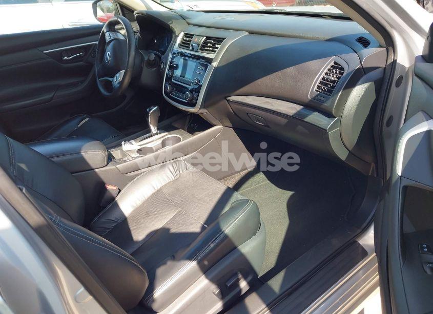 Photo 5 of 2018 Nissan Altima 2.5 SL (VIN 1N4AL3AP8JC194887)