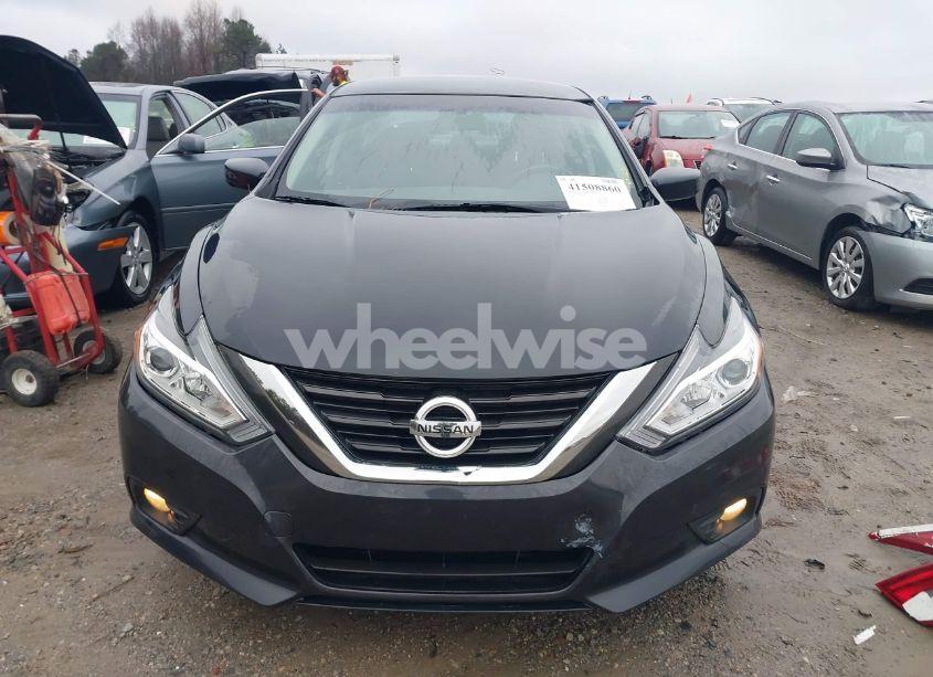 Photo 13 of 2018 Nissan Altima 2.5 SV (VIN 1N4AL3AP8JC200882)
