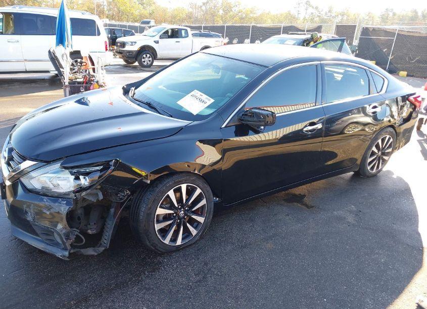 Photo 6 of 2018 Nissan Altima 2.5 SV (VIN 1N4AL3AP8JC204527)