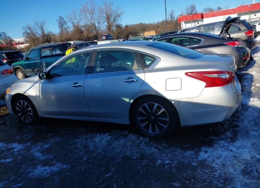 Photo 14 of 2018 Nissan Altima 2.5 SV (VIN 1N4AL3AP8JC207184)