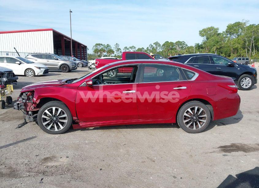 Photo 14 of 2018 Nissan Altima 2.5 SL (VIN 1N4AL3AP8JC229119)