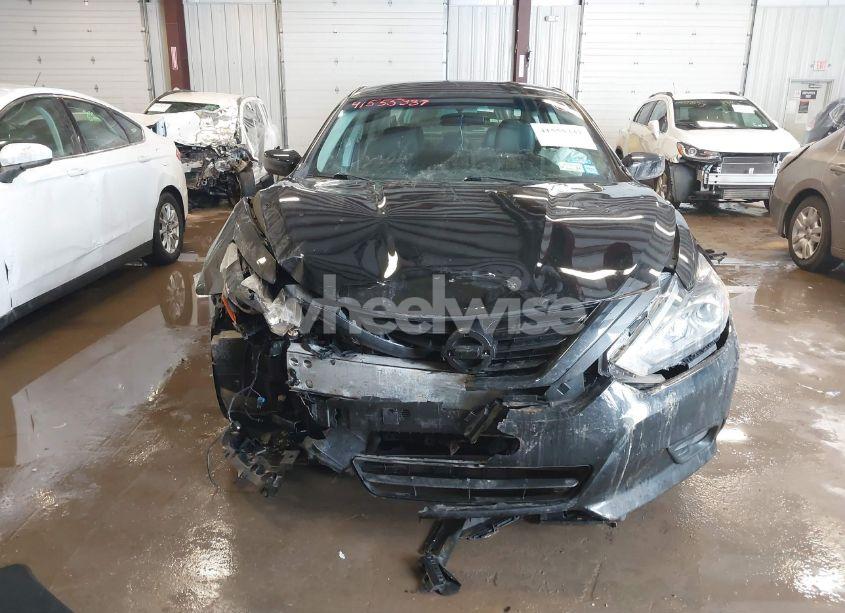 Photo 12 of 2018 Nissan Altima 2.5 SR (VIN 1N4AL3AP8JC261262)