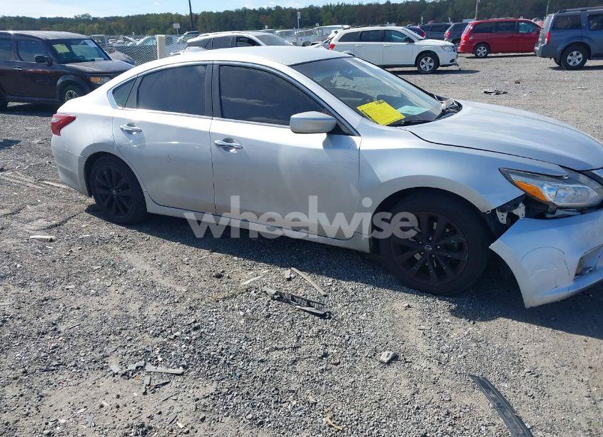 Photo 13 of 2018 Nissan Altima 2.5 SV (VIN 1N4AL3AP8JC262251)