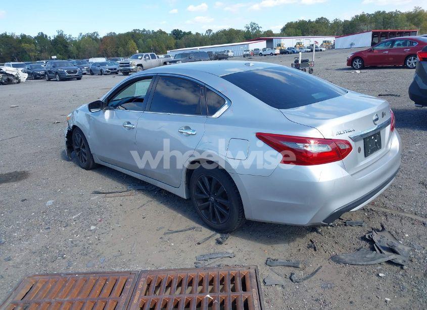Photo 14 of 2018 Nissan Altima 2.5 SV (VIN 1N4AL3AP8JC262251)