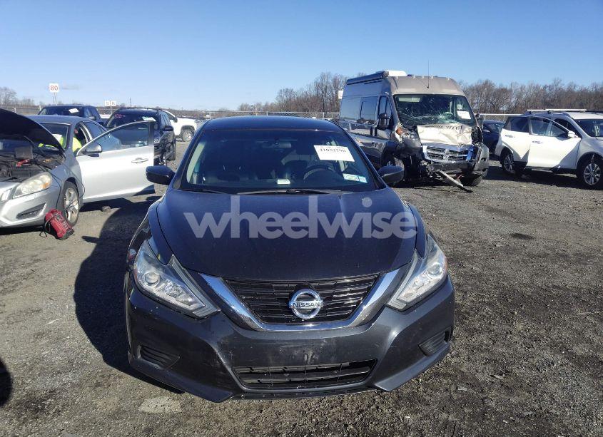 Photo 12 of 2018 Nissan Altima 2.5 S (VIN 1N4AL3AP8JC270611)