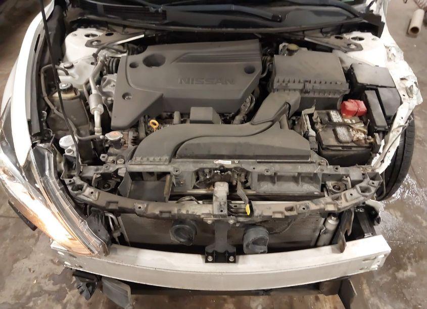 Photo 10 of 2018 Nissan Altima 2.5 S (VIN 1N4AL3AP8JC272925)