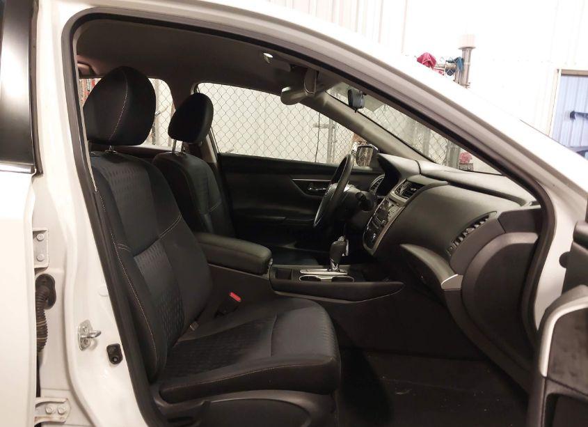 Photo 5 of 2018 Nissan Altima 2.5 S (VIN 1N4AL3AP8JC272925)