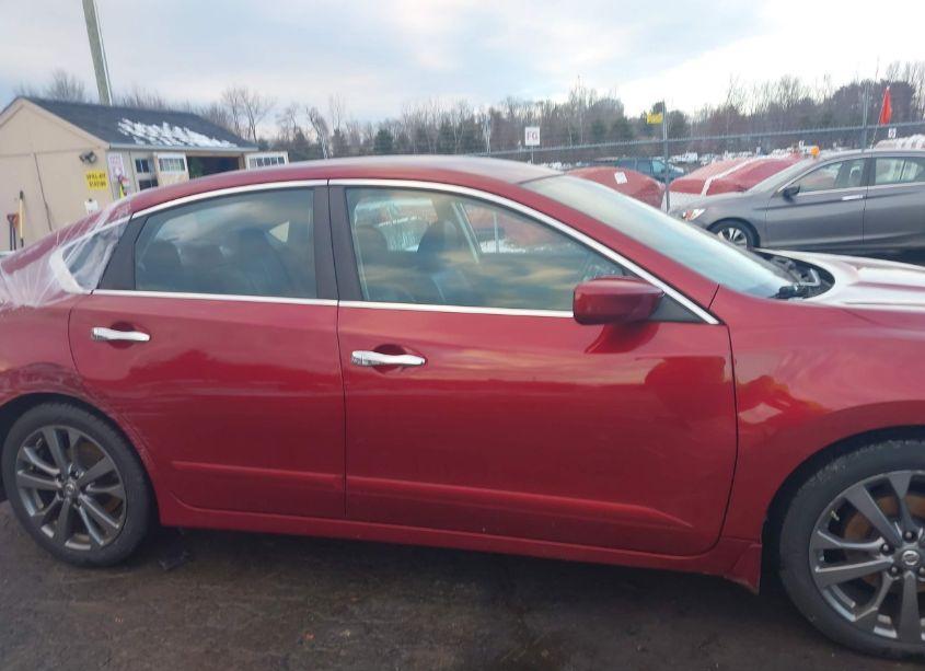 Photo 14 of 2018 Nissan Altima 2.5 SR (VIN 1N4AL3AP8JC273783)