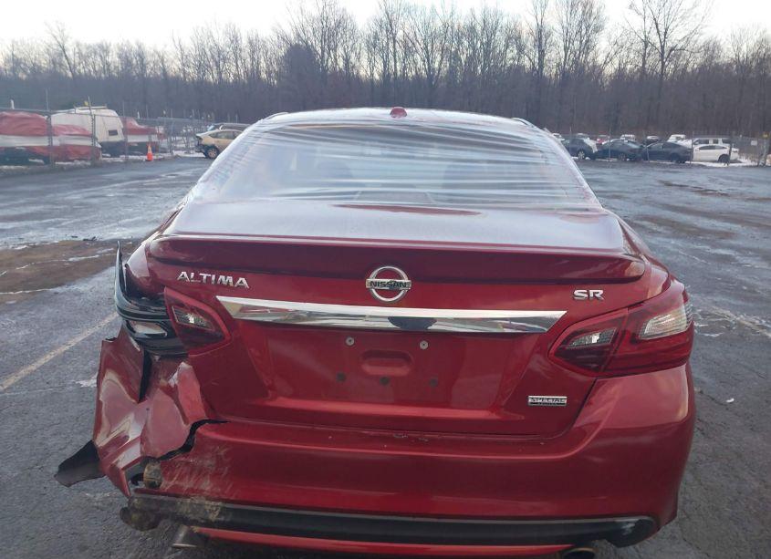 Photo 17 of 2018 Nissan Altima 2.5 SR (VIN 1N4AL3AP8JC273783)