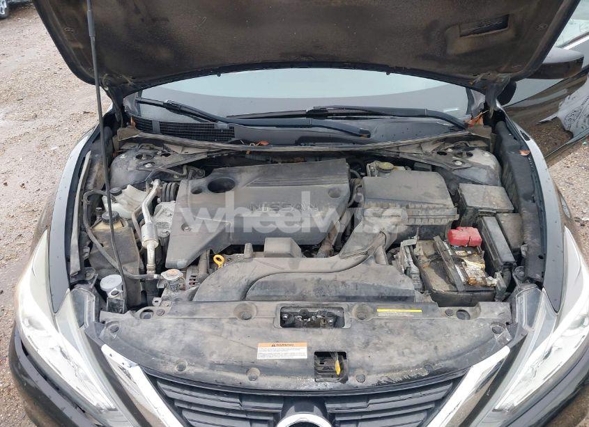 Photo 10 of 2018 Nissan Altima 2.5 S (VIN 1N4AL3AP8JC276795)