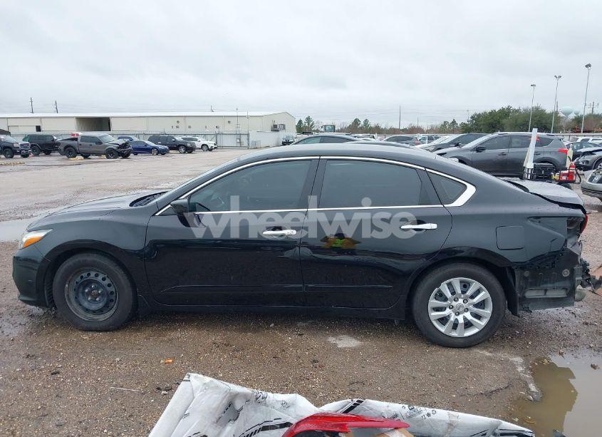 Photo 15 of 2018 Nissan Altima 2.5 S (VIN 1N4AL3AP8JC276795)