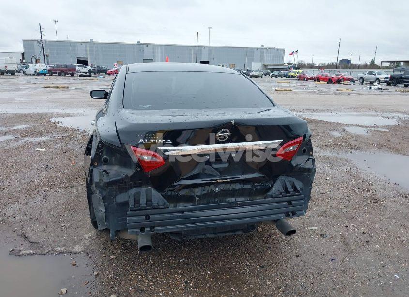 Photo 17 of 2018 Nissan Altima 2.5 S (VIN 1N4AL3AP8JC276795)