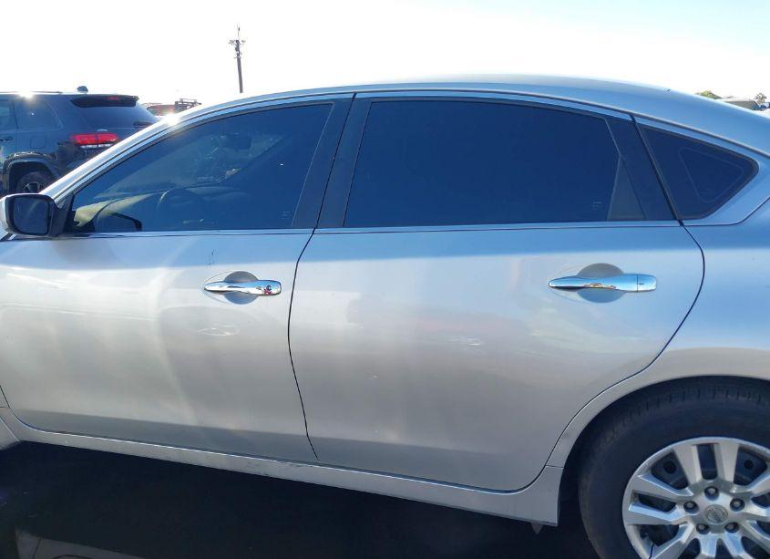 Photo 15 of 2018 Nissan Altima 2.5 S (VIN 1N4AL3AP8JC292916)