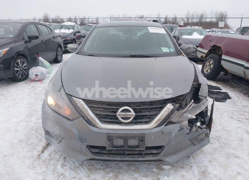 Photo 12 of 2018 Nissan Altima 2.5 SR (VIN 1N4AL3AP8JC470257)